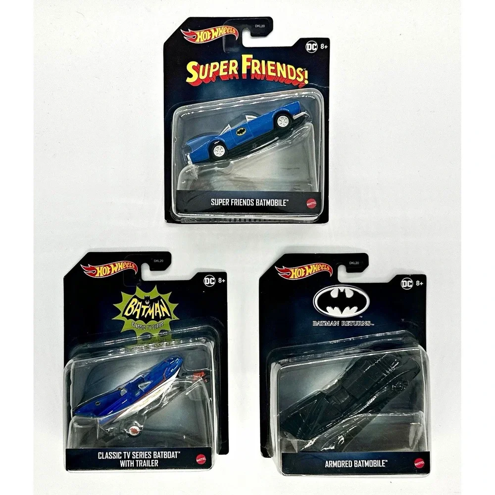 Hot Wheels Batman Lot of 3 Super Friends Armored Batmobile Batboat Trailer 1:50